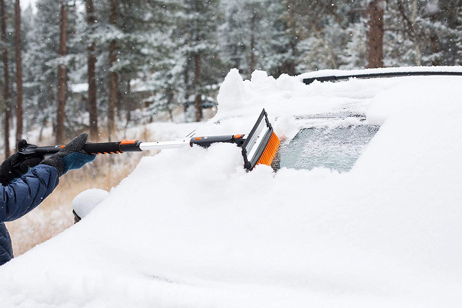 Detachable and Extendable Snow Brush