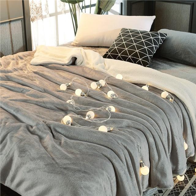 AB Sided Thickened Flannel Blanket1