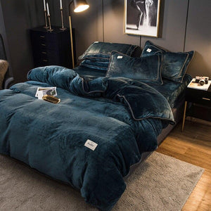 Warm Milk Velvet Bedding Set