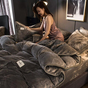 Warm Milk Velvet Bedding Set
